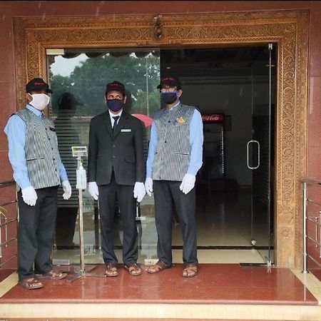 Hotel Sharada International Udupi Exterior photo